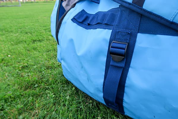 blauwe versterkte banden van lichtblauwe waterdichte tas